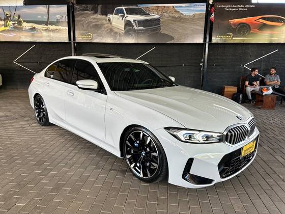 BMW 320i 2.0 16V TURBO FLEX M SPORT AUTOMÁTICO BMW 320i 2.0 16V TURBO FLEX M SPORT AUTOMÁTICO